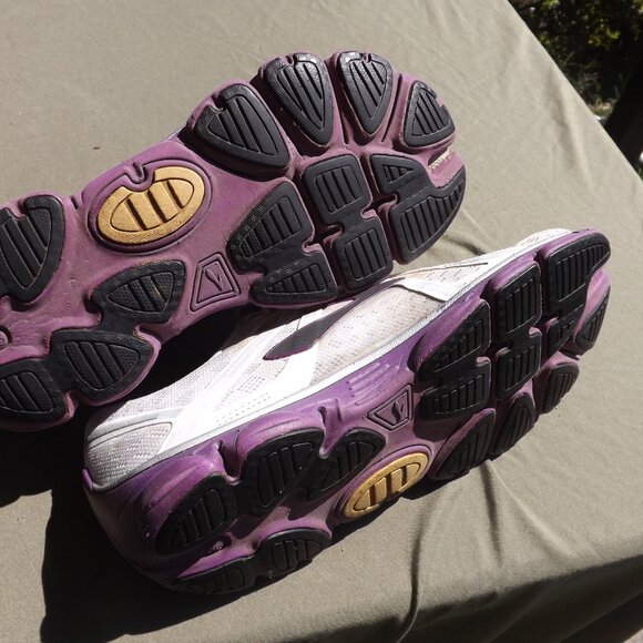 BROOKS Pure flow DNA Cup white purple running athletic sneakers shoes Sz 8.5 - Picture 8 of 8